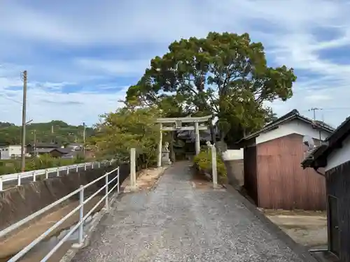 正八幡神社の鳥居
