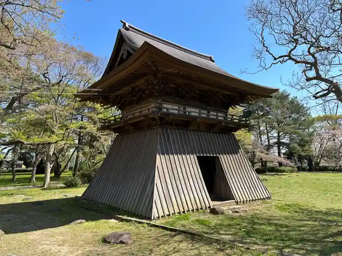 陸奥国分寺薬師堂の建物その他