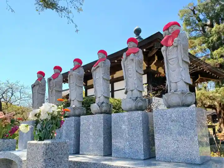 密厳院の{uncategorized: "未分類", other: "その他", undefined: "問題あり", building: "その他建物", grave: "お墓", sacred_gate: "鳥居", guardian: "狛犬", statue: "像", buddha: "仏像", history: "歴史", nature: "自然", garden: "庭園", animal: "動物", pagoda: "塔", temizu: "手水舎", mountain_gate: "山門・神門", sanctuary: "本殿・本堂", subordinate: "末社・摂社", art: "芸術", scenery: "景色", jizo: "地蔵", ema: "絵馬", goshuin: "御朱印", omikuji: "おみくじ", items: "授与品その他", amulet: "お守り", goshuincho: "御朱印帳", eats: "食事", festival: "お祭り", votive_dance: "神楽", shichigosan: "七五三参", wedding: "結婚式", experience: "体験その他", initially: "初詣", around: "周辺", anti_infection: "感染症対策"}