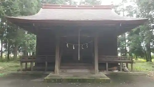 諏訪神社の本殿