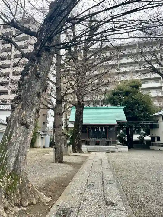 西早稲田天祖神社の{uncategorized: "未分類", other: "その他", undefined: "問題あり", building: "その他建物", grave: "お墓", sacred_gate: "鳥居", guardian: "狛犬", statue: "像", buddha: "仏像", history: "歴史", nature: "自然", garden: "庭園", animal: "動物", pagoda: "塔", temizu: "手水舎", mountain_gate: "山門・神門", sanctuary: "本殿・本堂", subordinate: "末社・摂社", art: "芸術", scenery: "景色", jizo: "地蔵", ema: "絵馬", goshuin: "御朱印", omikuji: "おみくじ", items: "授与品その他", amulet: "お守り", goshuincho: "御朱印帳", eats: "食事", festival: "お祭り", votive_dance: "神楽", shichigosan: "七五三参", wedding: "結婚式", experience: "体験その他", initially: "初詣", around: "周辺", anti_infection: "感染症対策"}