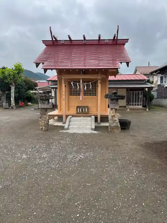 諏訪社の本殿・本堂