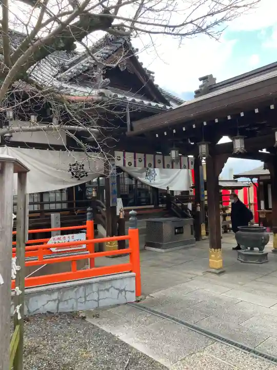 郷照寺の{uncategorized: "未分類", other: "その他", undefined: "問題あり", building: "その他建物", grave: "お墓", sacred_gate: "鳥居", guardian: "狛犬", statue: "像", buddha: "仏像", history: "歴史", nature: "自然", garden: "庭園", animal: "動物", pagoda: "塔", temizu: "手水舎", mountain_gate: "山門・神門", sanctuary: "本殿・本堂", subordinate: "末社・摂社", art: "芸術", scenery: "景色", jizo: "地蔵", ema: "絵馬", goshuin: "御朱印", omikuji: "おみくじ", items: "授与品その他", amulet: "お守り", goshuincho: "御朱印帳", eats: "食事", festival: "お祭り", votive_dance: "神楽", shichigosan: "七五三参", wedding: "結婚式", experience: "体験その他", initially: "初詣", around: "周辺", anti_infection: "感染症対策"}