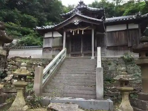 大川八幡神社の本殿・本堂