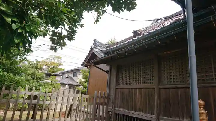 青山御幣稲荷神社の本殿・本堂