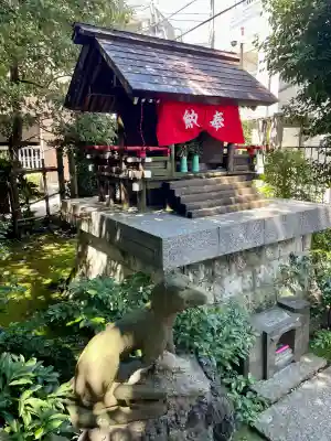 玉井稲荷神社の{uncategorized: "未分類", other: "その他", undefined: "問題あり", building: "その他建物", grave: "お墓", sacred_gate: "鳥居", guardian: "狛犬", statue: "像", buddha: "仏像", history: "歴史", nature: "自然", garden: "庭園", animal: "動物", pagoda: "塔", temizu: "手水舎", mountain_gate: "山門・神門", sanctuary: "本殿・本堂", subordinate: "末社・摂社", art: "芸術", scenery: "景色", jizo: "地蔵", ema: "絵馬", goshuin: "御朱印", omikuji: "おみくじ", items: "授与品その他", amulet: "お守り", goshuincho: "御朱印帳", eats: "食事", festival: "お祭り", votive_dance: "神楽", shichigosan: "七五三参", wedding: "結婚式", experience: "体験その他", initially: "初詣", around: "周辺", anti_infection: "感染症対策"}
