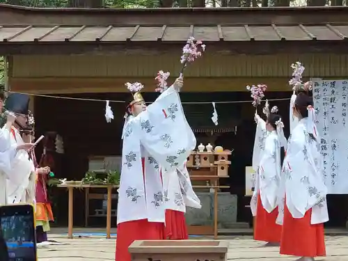 雛鶴神社(山梨県)