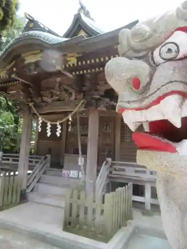 諏訪神社の狛犬