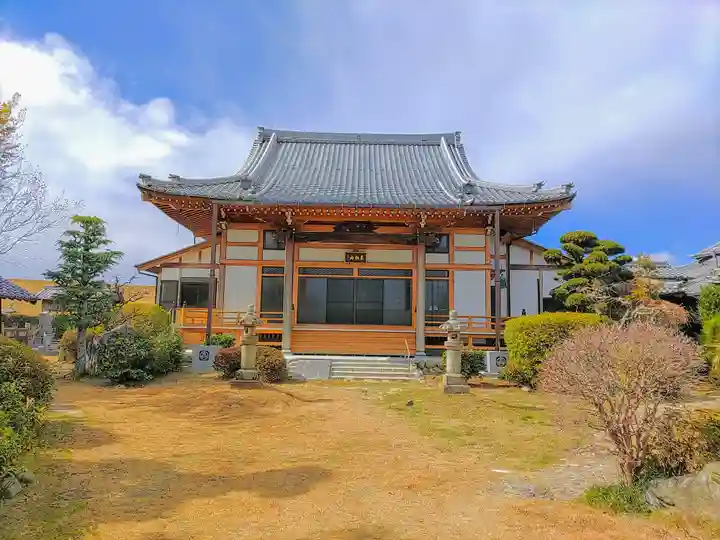 長久寺の本殿・本堂