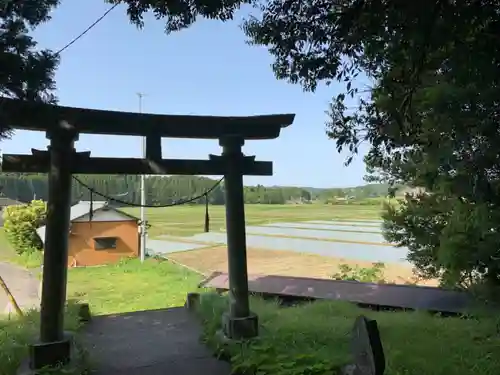 高谷神社の鳥居