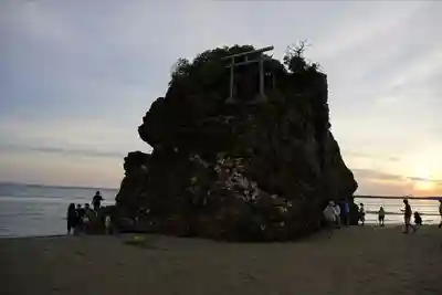 稲佐の浜 弁天島(島根県)