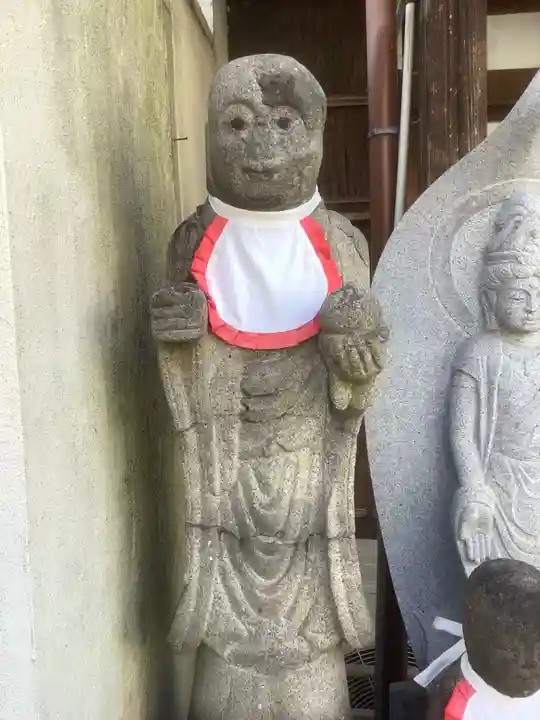 堪忍寺の地蔵