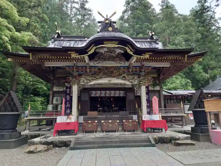 宝登山神社の本殿・本堂