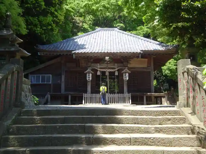 高來神社の本殿・本堂