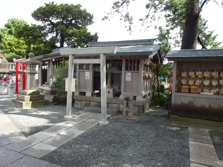 森戸大明神(森戸神社)の末社・摂社