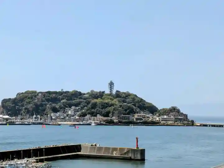 小動神社の{uncategorized: "未分類", other: "その他", undefined: "問題あり", building: "その他建物", grave: "お墓", sacred_gate: "鳥居", guardian: "狛犬", statue: "像", buddha: "仏像", history: "歴史", nature: "自然", garden: "庭園", animal: "動物", pagoda: "塔", temizu: "手水舎", mountain_gate: "山門・神門", sanctuary: "本殿・本堂", subordinate: "末社・摂社", art: "芸術", scenery: "景色", jizo: "地蔵", ema: "絵馬", goshuin: "御朱印", omikuji: "おみくじ", items: "授与品その他", amulet: "お守り", goshuincho: "御朱印帳", eats: "食事", festival: "お祭り", votive_dance: "神楽", shichigosan: "七五三参", wedding: "結婚式", experience: "体験その他", initially: "初詣", around: "周辺", anti_infection: "感染症対策"}