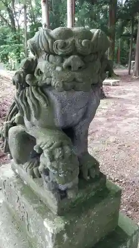 熊野神社の狛犬