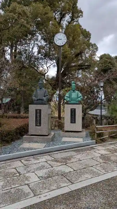 長岡天満宮の像