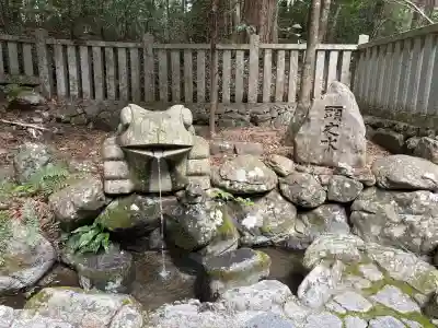 頭之宮四方神社の{uncategorized: "未分類", other: "その他", undefined: "問題あり", building: "その他建物", grave: "お墓", sacred_gate: "鳥居", guardian: "狛犬", statue: "像", buddha: "仏像", history: "歴史", nature: "自然", garden: "庭園", animal: "動物", pagoda: "塔", temizu: "手水舎", mountain_gate: "山門・神門", sanctuary: "本殿・本堂", subordinate: "末社・摂社", art: "芸術", scenery: "景色", jizo: "地蔵", ema: "絵馬", goshuin: "御朱印", omikuji: "おみくじ", items: "授与品その他", amulet: "お守り", goshuincho: "御朱印帳", eats: "食事", festival: "お祭り", votive_dance: "神楽", shichigosan: "七五三参", wedding: "結婚式", experience: "体験その他", initially: "初詣", around: "周辺", anti_infection: "感染症対策"}