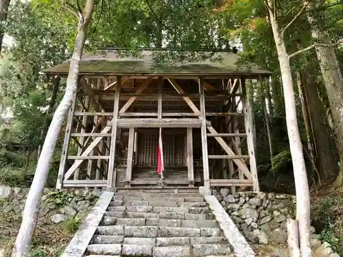 小多治神社の本殿・本堂