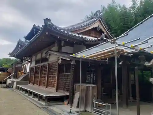 律院の本殿・本堂