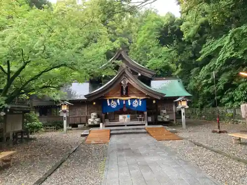 若宮八幡宮の本殿