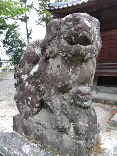 神明社の狛犬