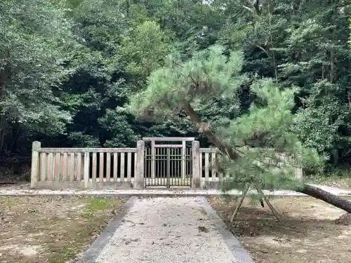 日本武尊能褒野墓（能褒野王塚古墳）(三重県)