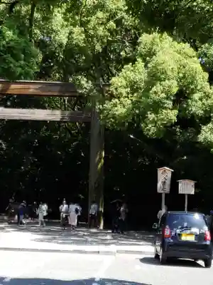 熱田神宮の鳥居