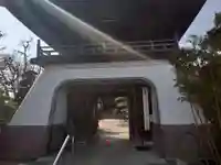 光明寺の山門・神門