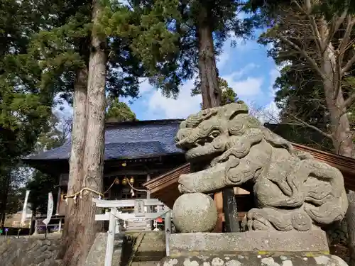 高司神社〜むすびの神の鎮まる社〜の狛犬