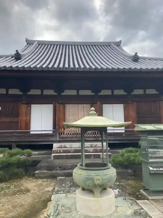 無量光寺の本殿・本堂