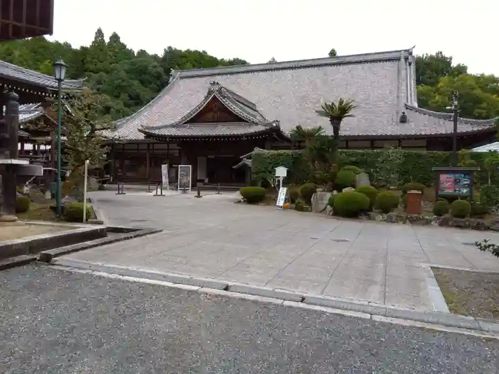 西教寺の本殿・本堂