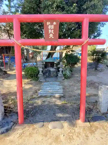 稲荷神社の末社