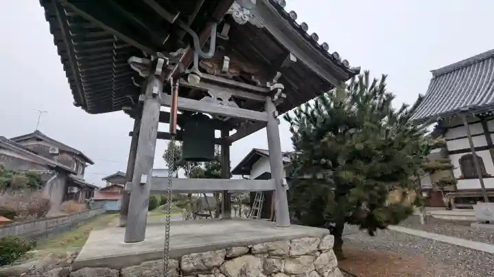 海蔵院の{uncategorized: "未分類", other: "その他", undefined: "問題あり", building: "その他建物", grave: "お墓", sacred_gate: "鳥居", guardian: "狛犬", statue: "像", buddha: "仏像", history: "歴史", nature: "自然", garden: "庭園", animal: "動物", pagoda: "塔", temizu: "手水舎", mountain_gate: "山門・神門", sanctuary: "本殿・本堂", subordinate: "末社・摂社", art: "芸術", scenery: "景色", jizo: "地蔵", ema: "絵馬", goshuin: "御朱印", omikuji: "おみくじ", items: "授与品その他", amulet: "お守り", goshuincho: "御朱印帳", eats: "食事", festival: "お祭り", votive_dance: "神楽", shichigosan: "七五三参", wedding: "結婚式", experience: "体験その他", initially: "初詣", around: "周辺", anti_infection: "感染症対策"}