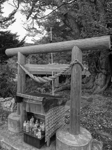 黄金龍神社（桂不動）(北海道)