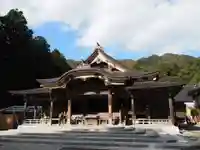彌彦神社の本殿・本堂
