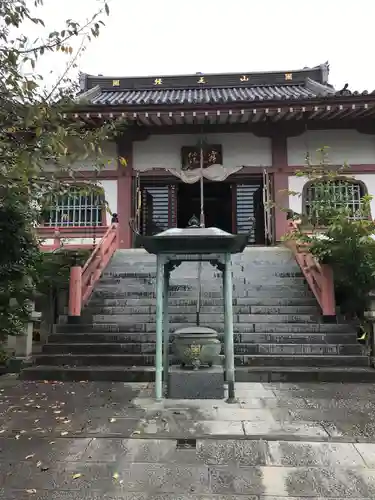 法経寺の本殿・本堂