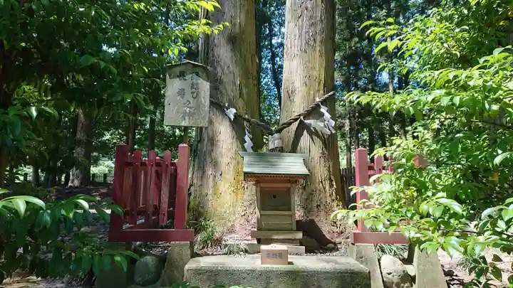 都々古別神社(八槻)の末社・摂社