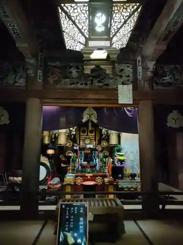 横蔵寺の本殿・本堂