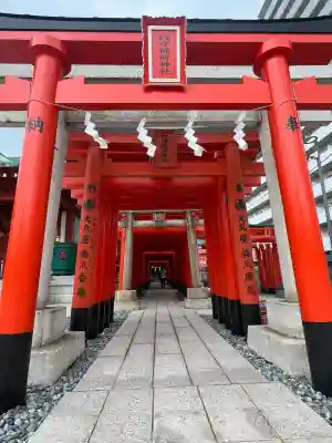 東京羽田 穴守稲荷神社の{uncategorized: "未分類", other: "その他", undefined: "問題あり", building: "その他建物", grave: "お墓", sacred_gate: "鳥居", guardian: "狛犬", statue: "像", buddha: "仏像", history: "歴史", nature: "自然", garden: "庭園", animal: "動物", pagoda: "塔", temizu: "手水舎", mountain_gate: "山門・神門", sanctuary: "本殿・本堂", subordinate: "末社・摂社", art: "芸術", scenery: "景色", jizo: "地蔵", ema: "絵馬", goshuin: "御朱印", omikuji: "おみくじ", items: "授与品その他", amulet: "お守り", goshuincho: "御朱印帳", eats: "食事", festival: "お祭り", votive_dance: "神楽", shichigosan: "七五三参", wedding: "結婚式", experience: "体験その他", initially: "初詣", around: "周辺", anti_infection: "感染症対策"}