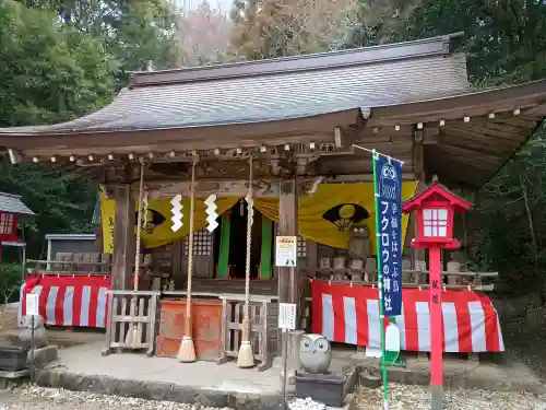 鷲子山上神社の{uncategorized: "未分類", other: "その他", undefined: "問題あり", building: "その他建物", grave: "お墓", sacred_gate: "鳥居", guardian: "狛犬", statue: "像", buddha: "仏像", history: "歴史", nature: "自然", garden: "庭園", animal: "動物", pagoda: "塔", temizu: "手水舎", mountain_gate: "山門・神門", sanctuary: "本殿・本堂", subordinate: "末社・摂社", art: "芸術", scenery: "景色", jizo: "地蔵", ema: "絵馬", goshuin: "御朱印", omikuji: "おみくじ", items: "授与品その他", amulet: "お守り", goshuincho: "御朱印帳", eats: "食事", festival: "お祭り", votive_dance: "神楽", shichigosan: "七五三参", wedding: "結婚式", experience: "体験その他", initially: "初詣", around: "周辺", anti_infection: "感染症対策"}