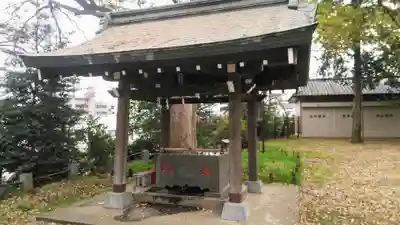 八幡神社の手水舎