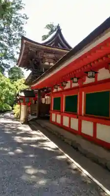 石上神宮の山門・神門