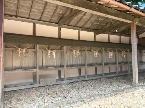 日間賀神社の{uncategorized: "未分類", other: "その他", undefined: "問題あり", building: "その他建物", grave: "お墓", sacred_gate: "鳥居", guardian: "狛犬", statue: "像", buddha: "仏像", history: "歴史", nature: "自然", garden: "庭園", animal: "動物", pagoda: "塔", temizu: "手水舎", mountain_gate: "山門・神門", sanctuary: "本殿・本堂", subordinate: "末社・摂社", art: "芸術", scenery: "景色", jizo: "地蔵", ema: "絵馬", goshuin: "御朱印", omikuji: "おみくじ", items: "授与品その他", amulet: "お守り", goshuincho: "御朱印帳", eats: "食事", festival: "お祭り", votive_dance: "神楽", shichigosan: "七五三参", wedding: "結婚式", experience: "体験その他", initially: "初詣", around: "周辺", anti_infection: "感染症対策"}