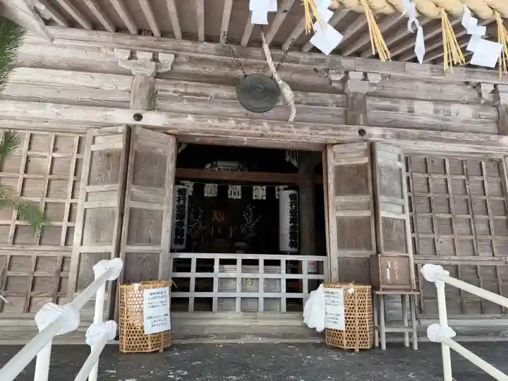 毛越寺の{uncategorized: "未分類", other: "その他", undefined: "問題あり", building: "その他建物", grave: "お墓", sacred_gate: "鳥居", guardian: "狛犬", statue: "像", buddha: "仏像", history: "歴史", nature: "自然", garden: "庭園", animal: "動物", pagoda: "塔", temizu: "手水舎", mountain_gate: "山門・神門", sanctuary: "本殿・本堂", subordinate: "末社・摂社", art: "芸術", scenery: "景色", jizo: "地蔵", ema: "絵馬", goshuin: "御朱印", omikuji: "おみくじ", items: "授与品その他", amulet: "お守り", goshuincho: "御朱印帳", eats: "食事", festival: "お祭り", votive_dance: "神楽", shichigosan: "七五三参", wedding: "結婚式", experience: "体験その他", initially: "初詣", around: "周辺", anti_infection: "感染症対策"}