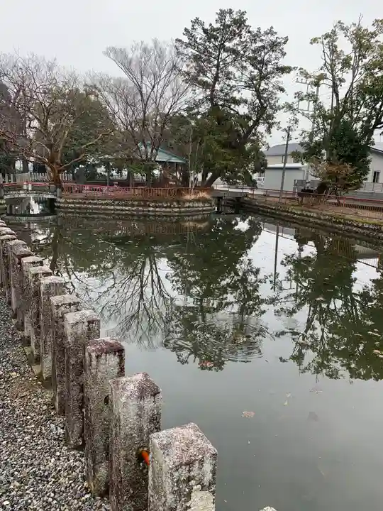 人丸神社(小中町)の庭園