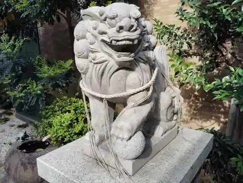 水神社の狛犬