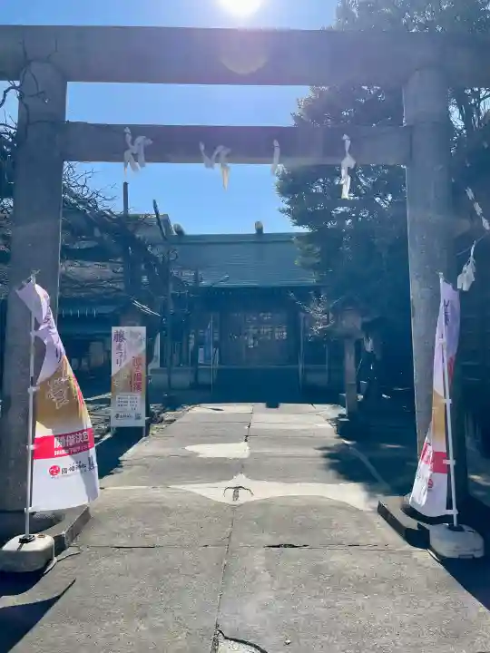 國領神社の{uncategorized: "未分類", other: "その他", undefined: "問題あり", building: "その他建物", grave: "お墓", sacred_gate: "鳥居", guardian: "狛犬", statue: "像", buddha: "仏像", history: "歴史", nature: "自然", garden: "庭園", animal: "動物", pagoda: "塔", temizu: "手水舎", mountain_gate: "山門・神門", sanctuary: "本殿・本堂", subordinate: "末社・摂社", art: "芸術", scenery: "景色", jizo: "地蔵", ema: "絵馬", goshuin: "御朱印", omikuji: "おみくじ", items: "授与品その他", amulet: "お守り", goshuincho: "御朱印帳", eats: "食事", festival: "お祭り", votive_dance: "神楽", shichigosan: "七五三参", wedding: "結婚式", experience: "体験その他", initially: "初詣", around: "周辺", anti_infection: "感染症対策"}