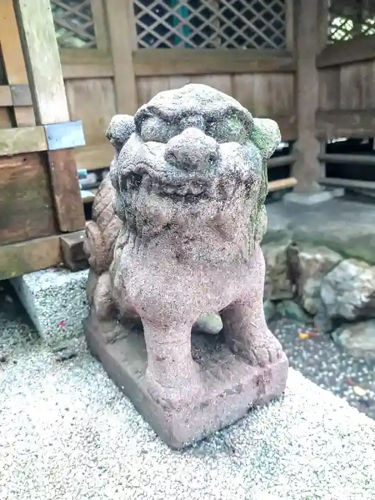 石立八幡宮の狛犬